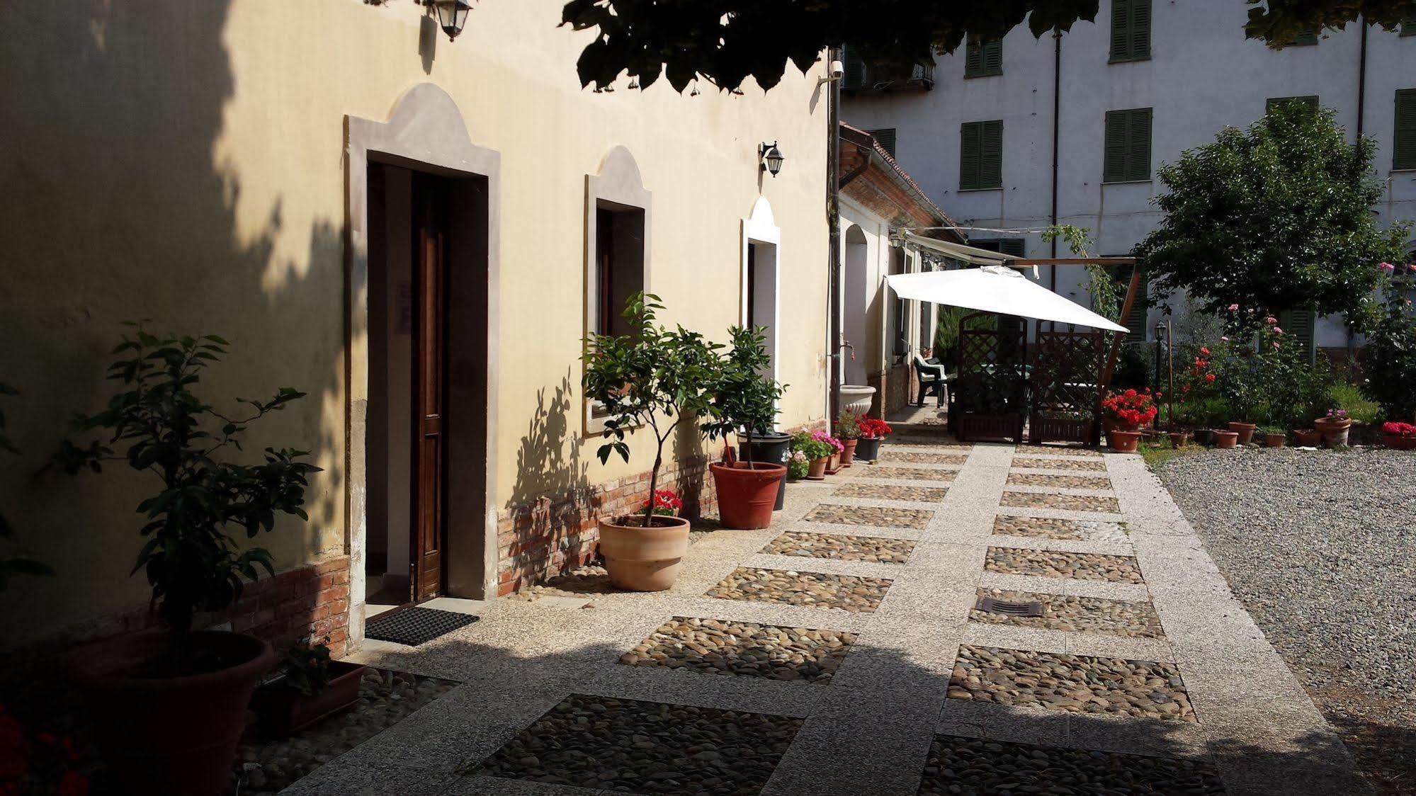 La Chicca B&B Cassine Exterior photo