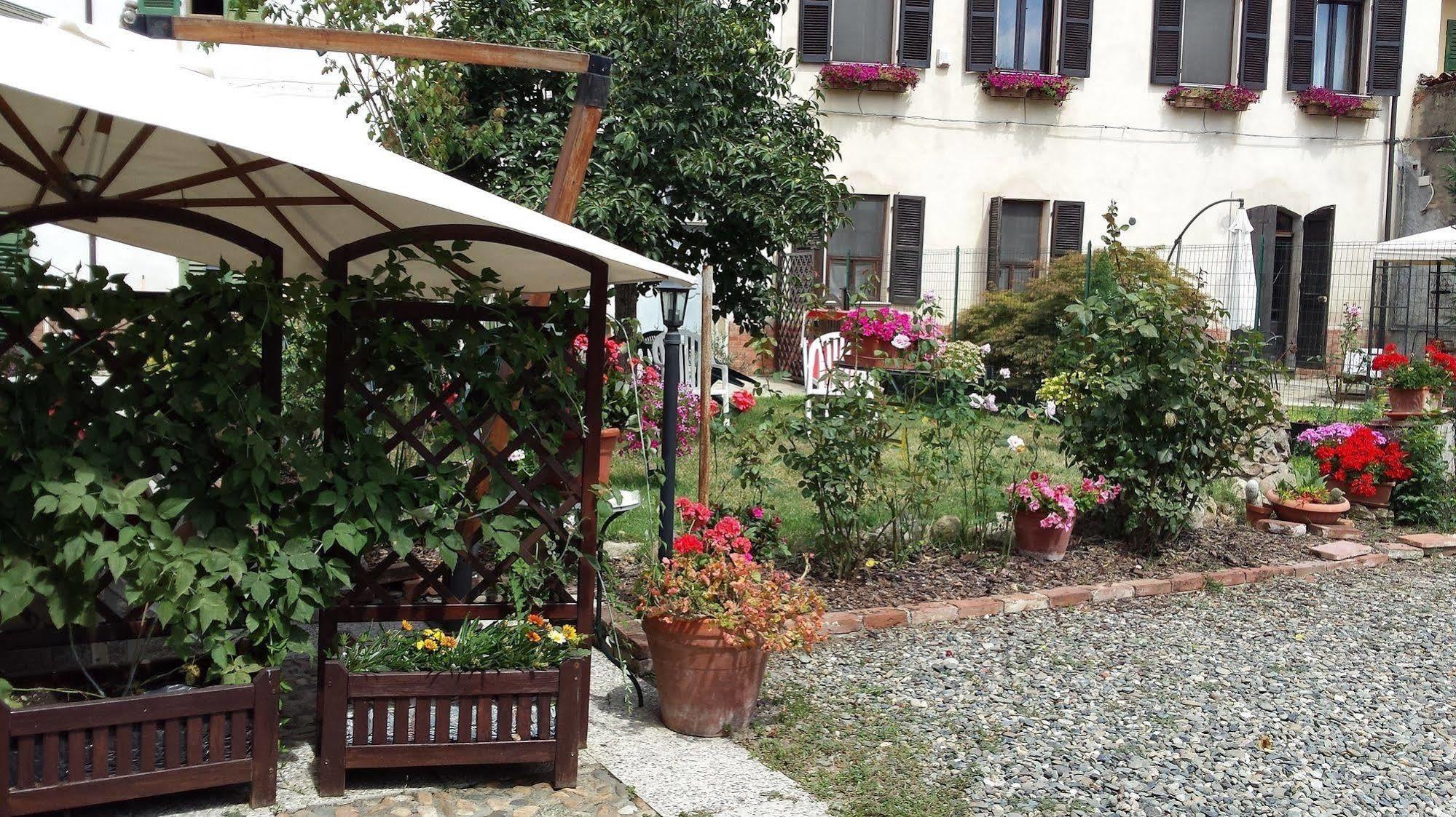 La Chicca B&B Cassine Exterior photo